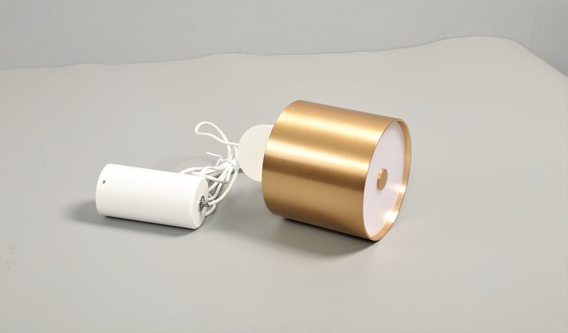 קוואטרו מנורת תלייה 12W לבן-זהב